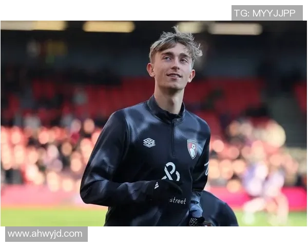 足球转会绯闻热潮再起明星球员动向引发球迷热议与媒体关注